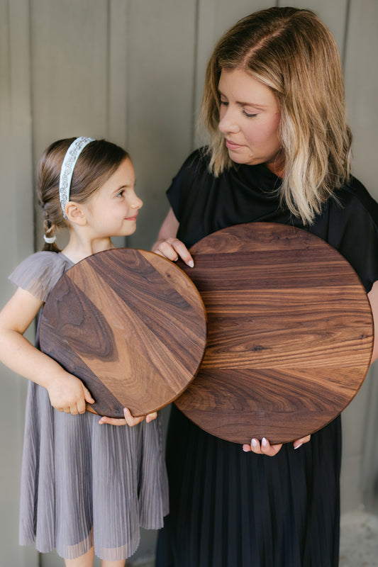 16” Circle Board (Walnut)